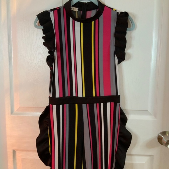 PARTY JUMPSUIT RUFFLES AND STRIPES SIZE L - Picture 3 of 10